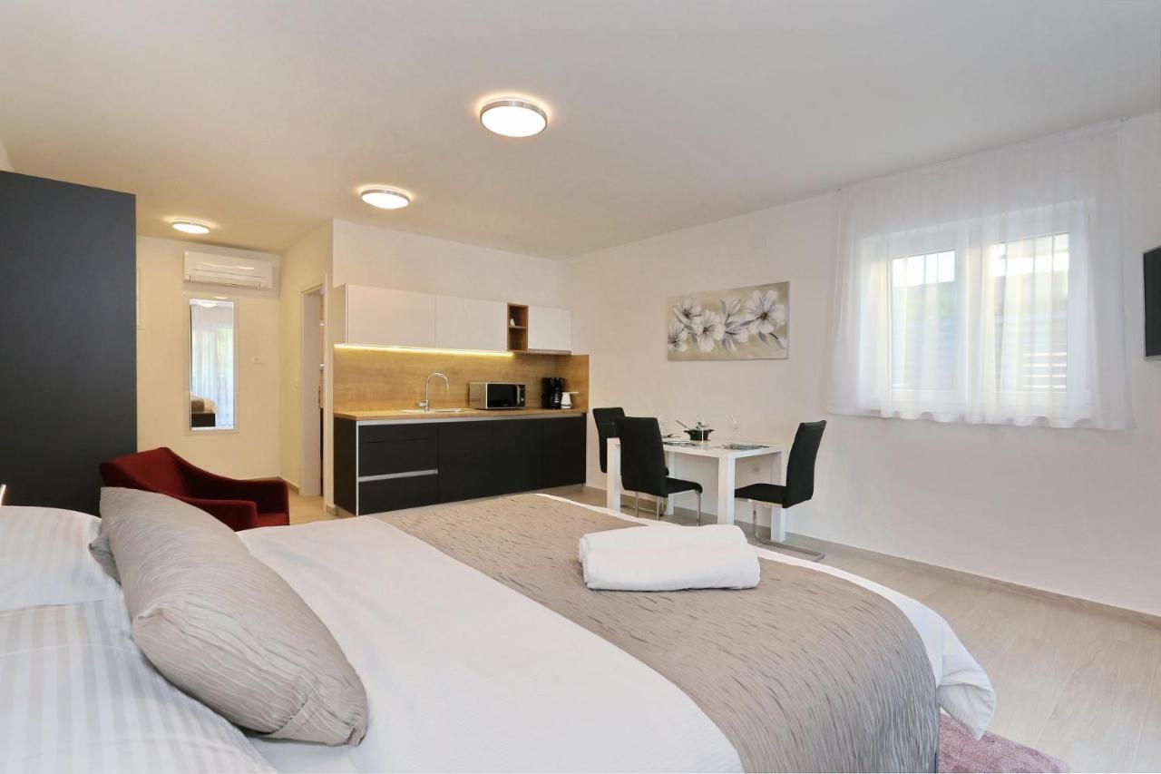 Villa Ankora 1 With Heated Pool Biograd Na Moru Eksteriør bilde