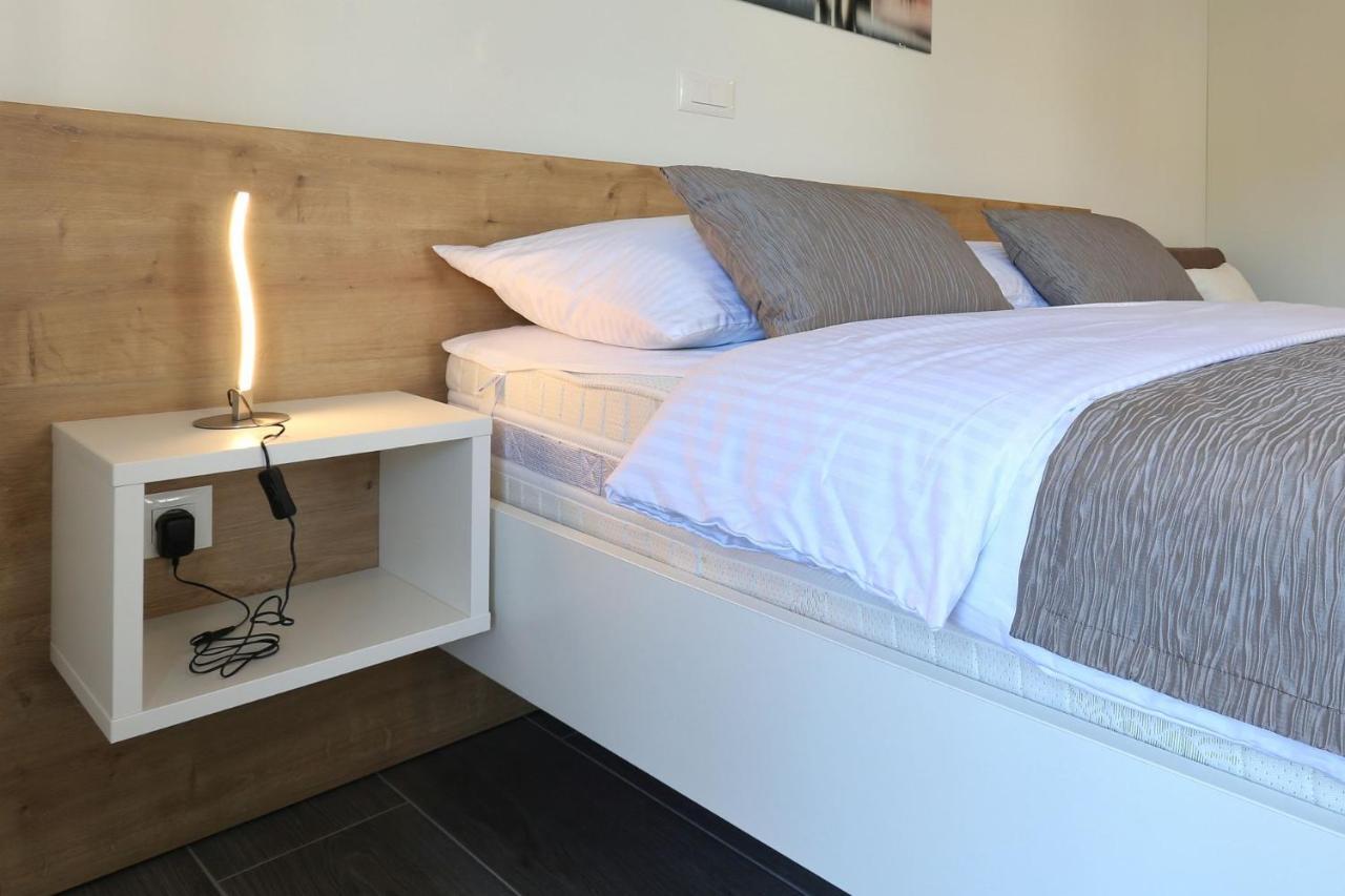 Villa Ankora 1 With Heated Pool Biograd Na Moru Eksteriør bilde