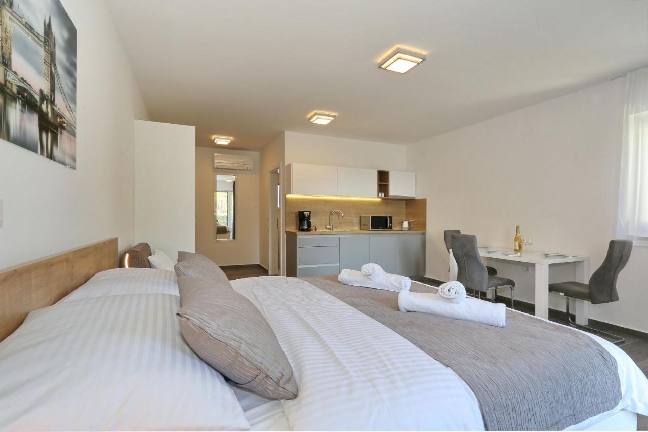 Villa Ankora 1 With Heated Pool Biograd Na Moru Eksteriør bilde